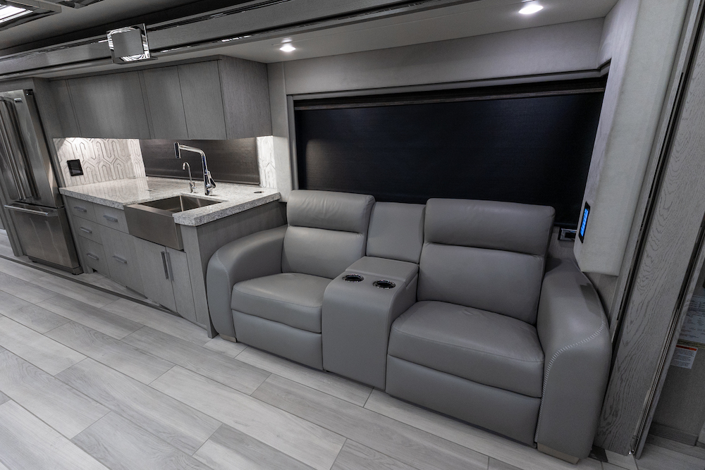2022 Newmar King Aire For Sale